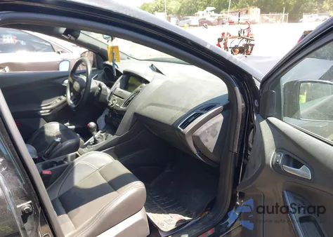 2018 Ford Focus St St из США, поврежденный, VIN 1FADP3L91JL329210